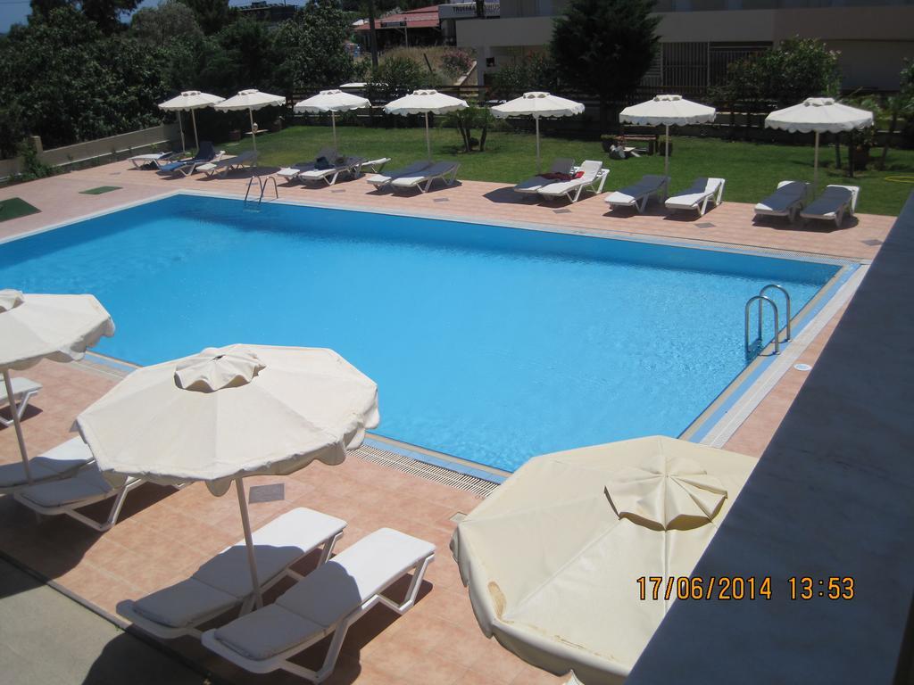 Hotel Sun Shine à Lardos Extérieur photo